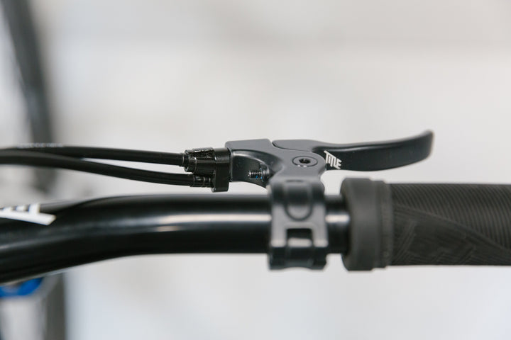 Title MTB G1 Gyro Cables