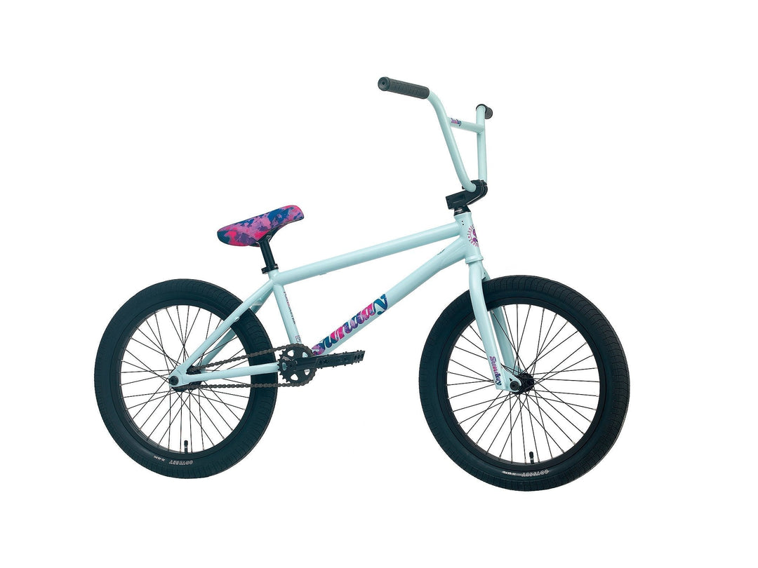 Sunday Forecaster Aaron Ross Signature Sky Blue