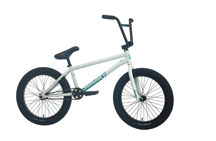 Sunday EX Julian Arteaga Signature Mint