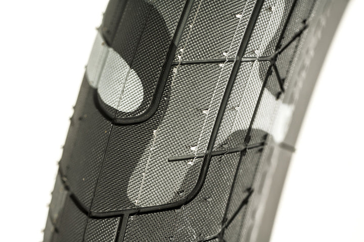 Colony Grip Lock Tyre Steel Bead