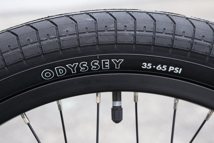 Sunday EX Julian Arteaga Signature Brown