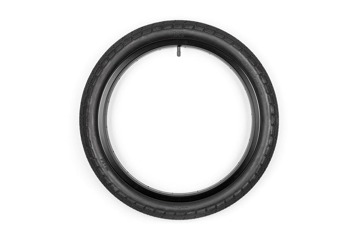 BSD Donnasqueak Tyre Black Wall