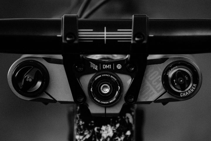 DM1 35 - Title MTB direct mount downhill mountain bike stem top view mounted on bike Casey Brown