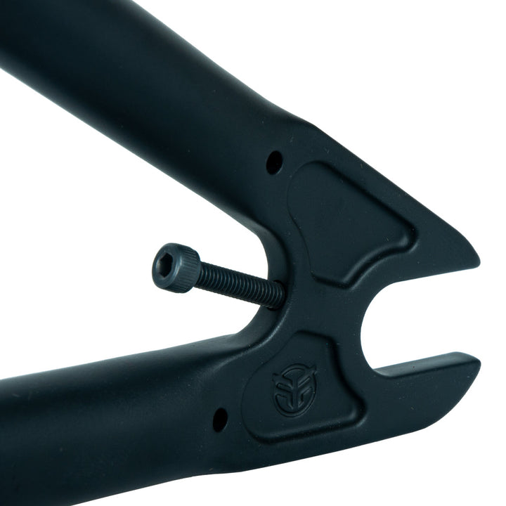 Federal Lacey Frame Matte Black
