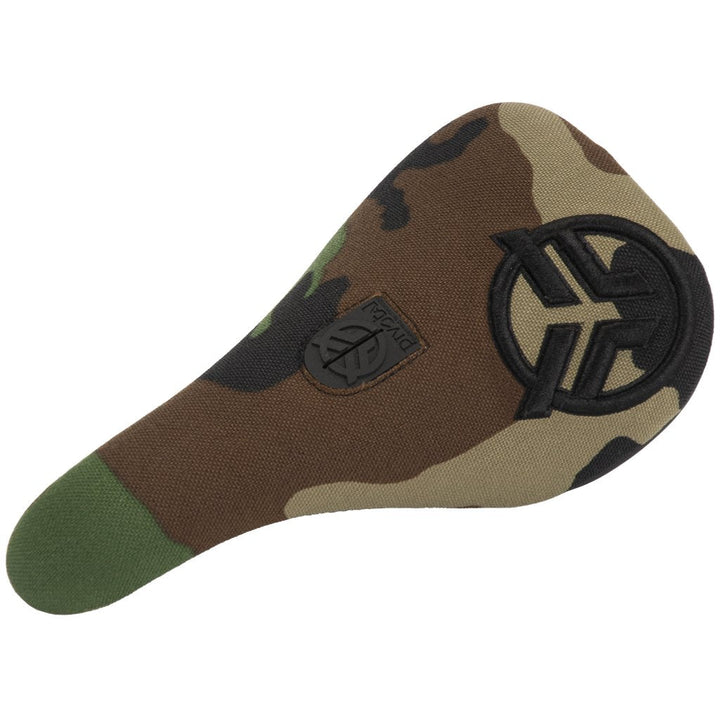 Federal Slim Pivotal Logo Seat Camo / Raised Black Stitching
