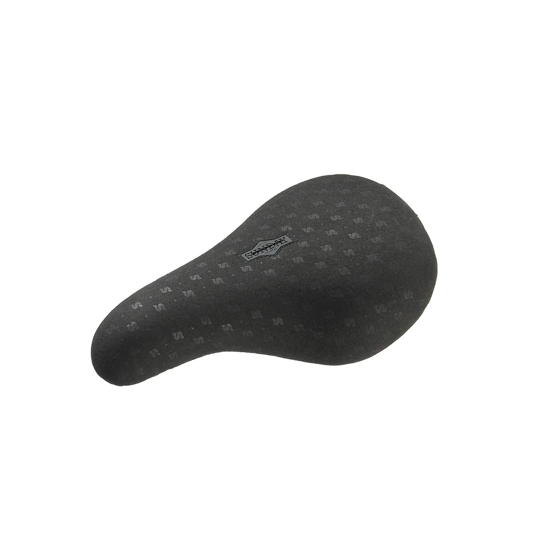 Sunday S Badge all Over Pivotal Seat Black