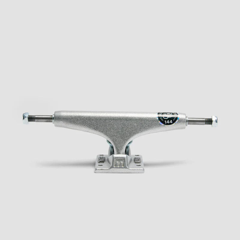 Royal Ultra Light Standard 144 Trucks Raw pair