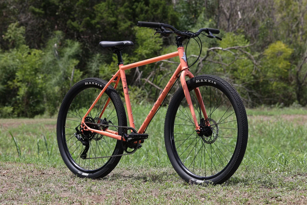 Fairdale Weekender Archer Matte Coral Red