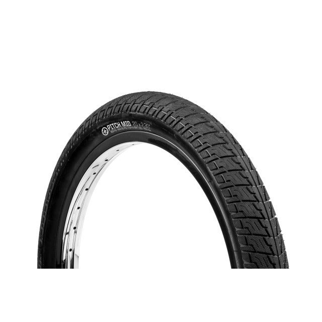 Salt Plus PITCH MID Tyre