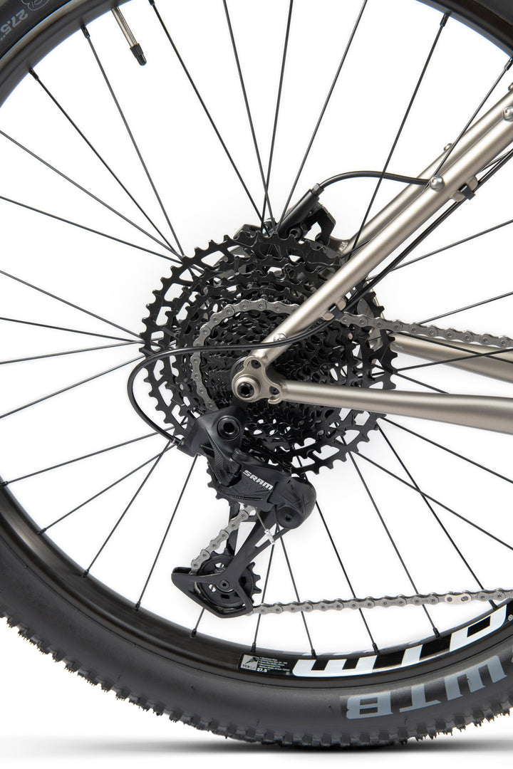 Bombtrack BEYOND+ Complete Bike