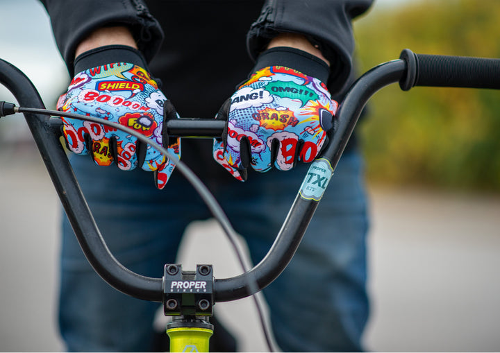 Shield Protectives Gloves Pop-Art