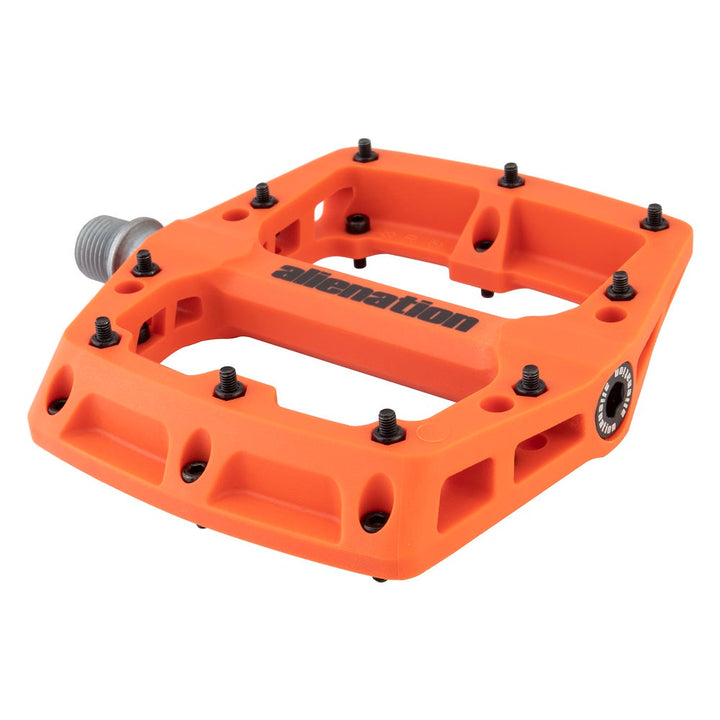 Alienation Foothold Pedals