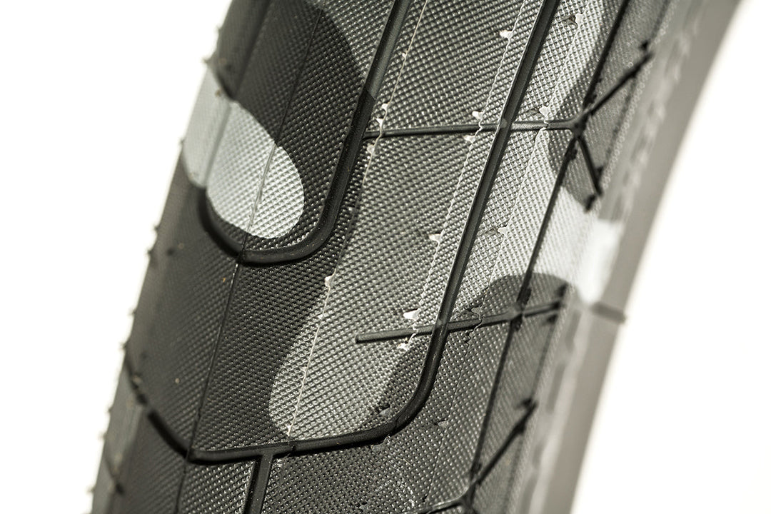 Colony Grip Lock Tyre Steel Bead