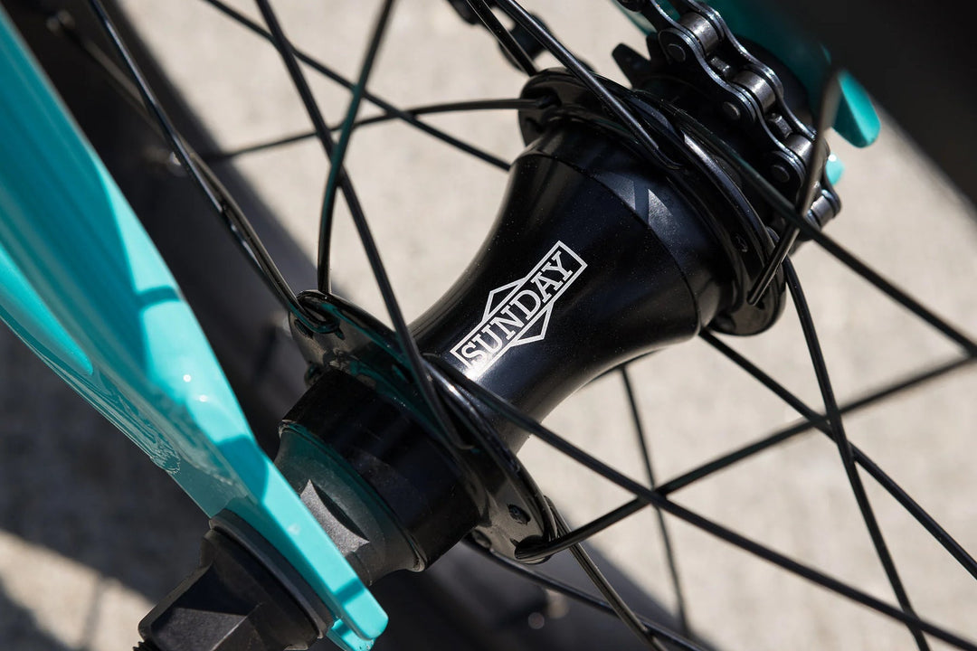 Sunday 16" Primer Gloss Turquoise