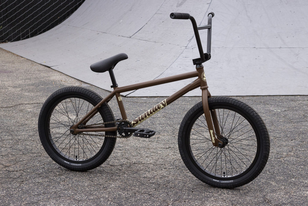 Sunday EX Julian Arteaga Signature Brown