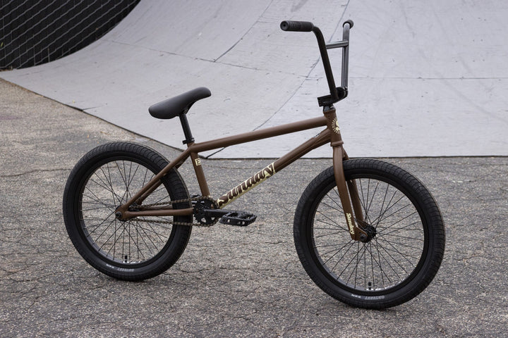 Sunday EX Julian Arteaga Signature Brown