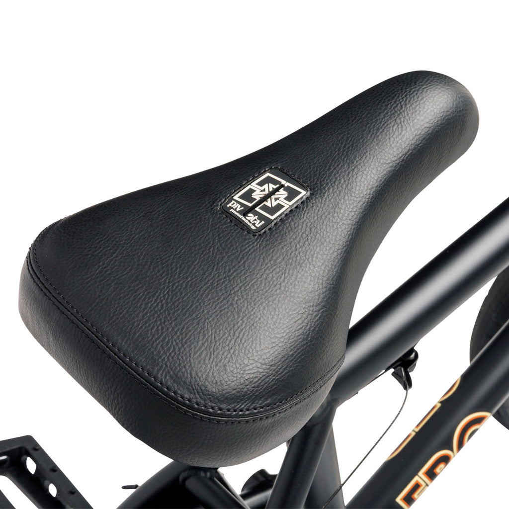 FIT STR FLAT BLACK 20.75"