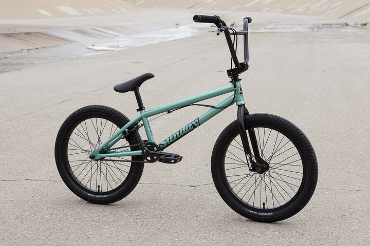 Sunday Primer Park Matte Ice Green