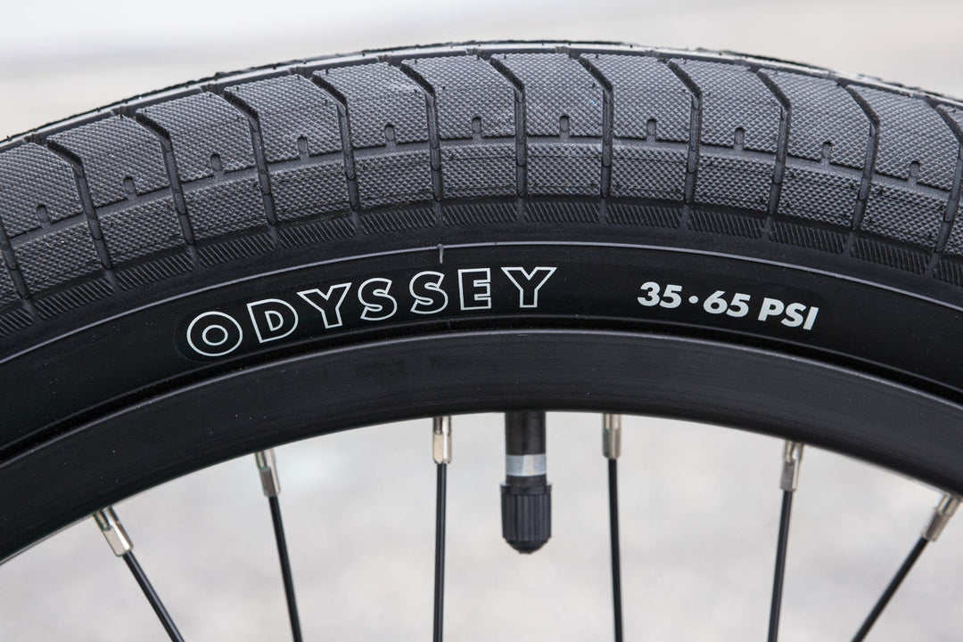 Sunday EX Julian Arteaga Signature Brown