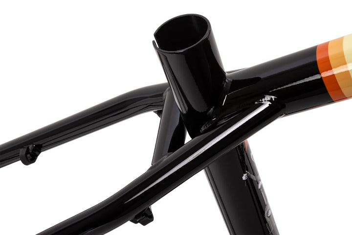 The Fairdale Elevator 29 Inch Gloss Black
