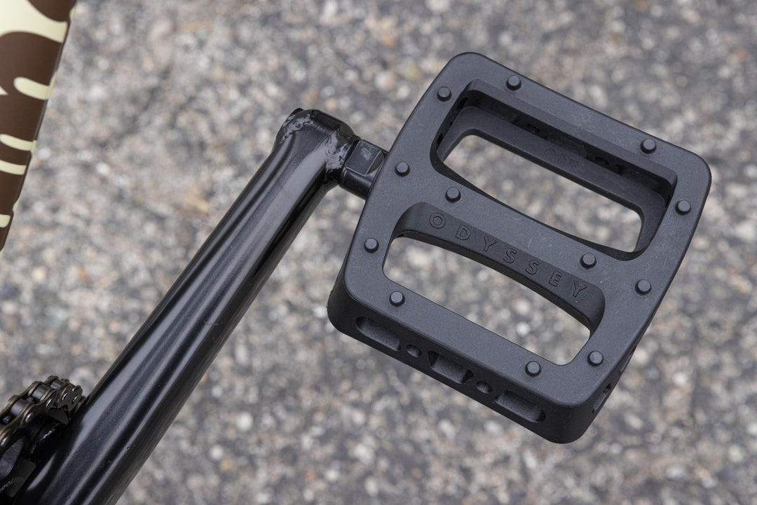 Sunday EX Julian Arteaga Signature Brown