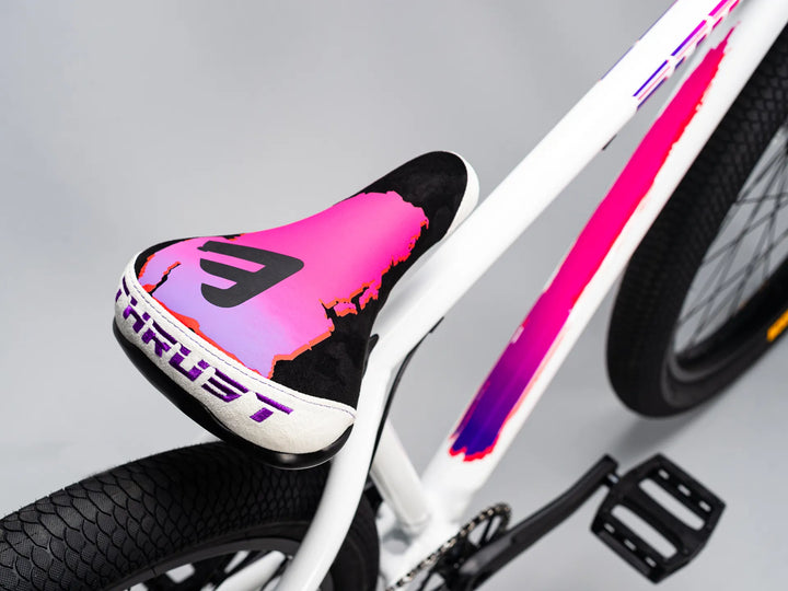 Mafia Bomma Thrust White (UK)