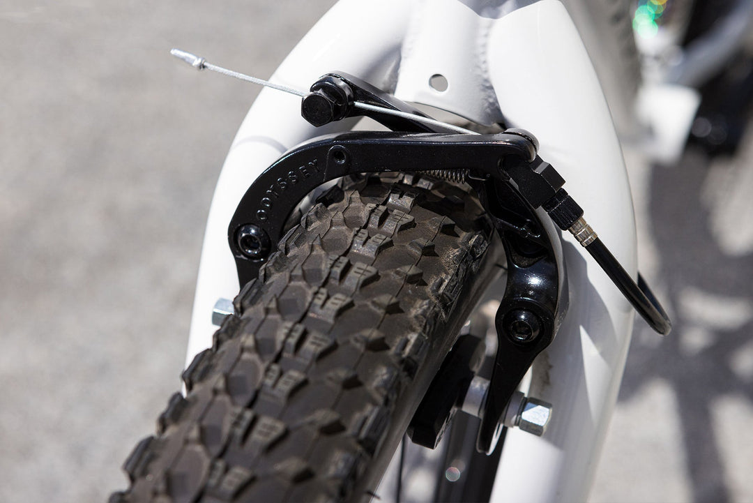 Fairdale Taj 27.5" Wheel Bike White