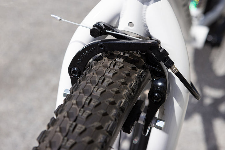 Fairdale Taj 27.5" Wheel Bike White