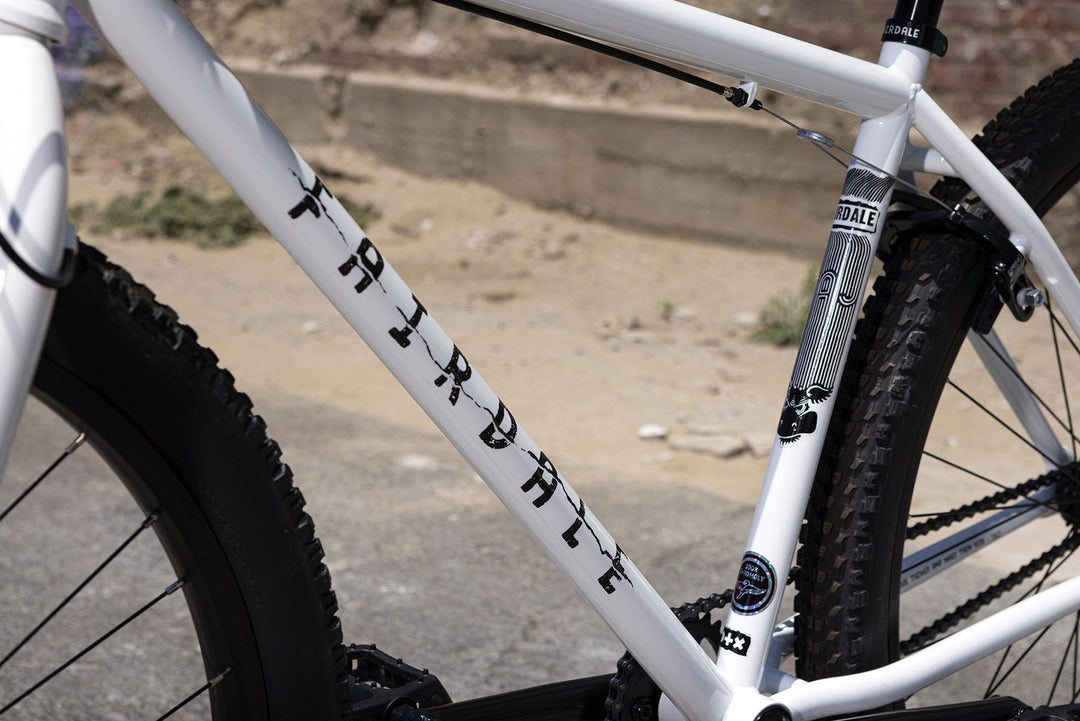 Fairdale Taj 27.5" Wheel Bike White