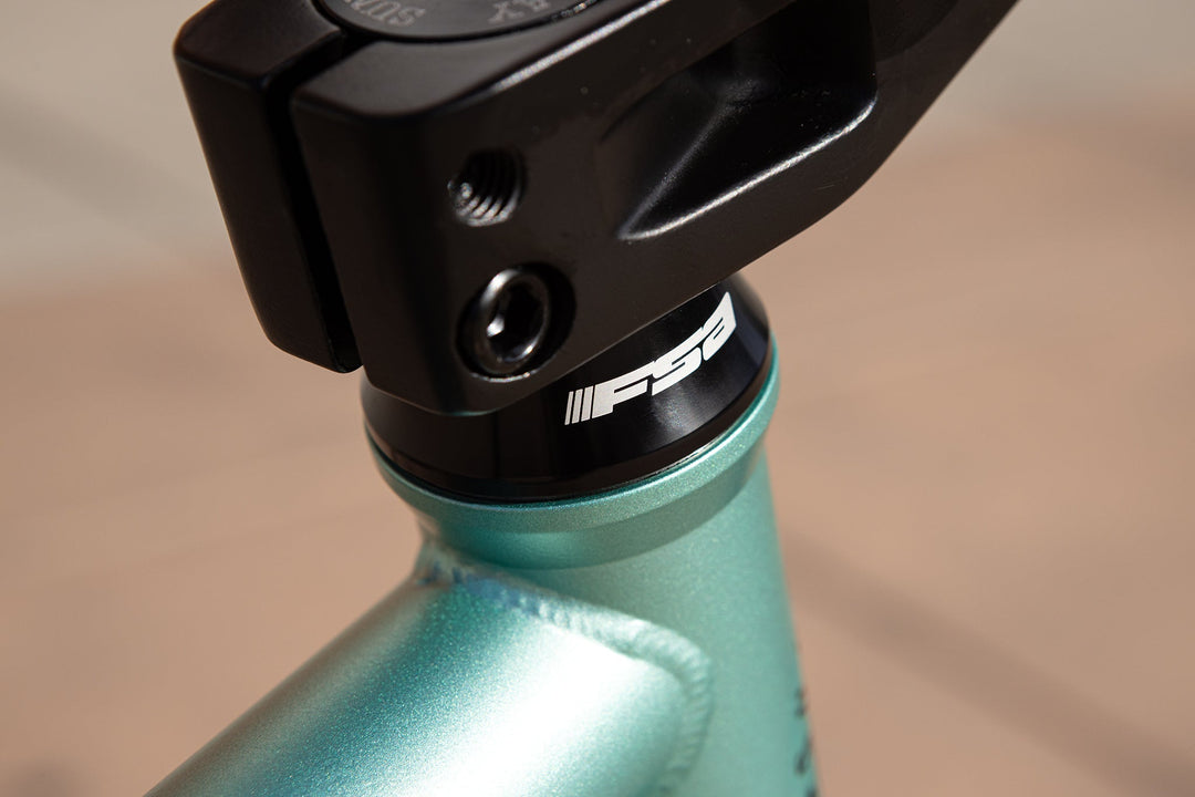 Sunday 29" High C Matte Ice Green