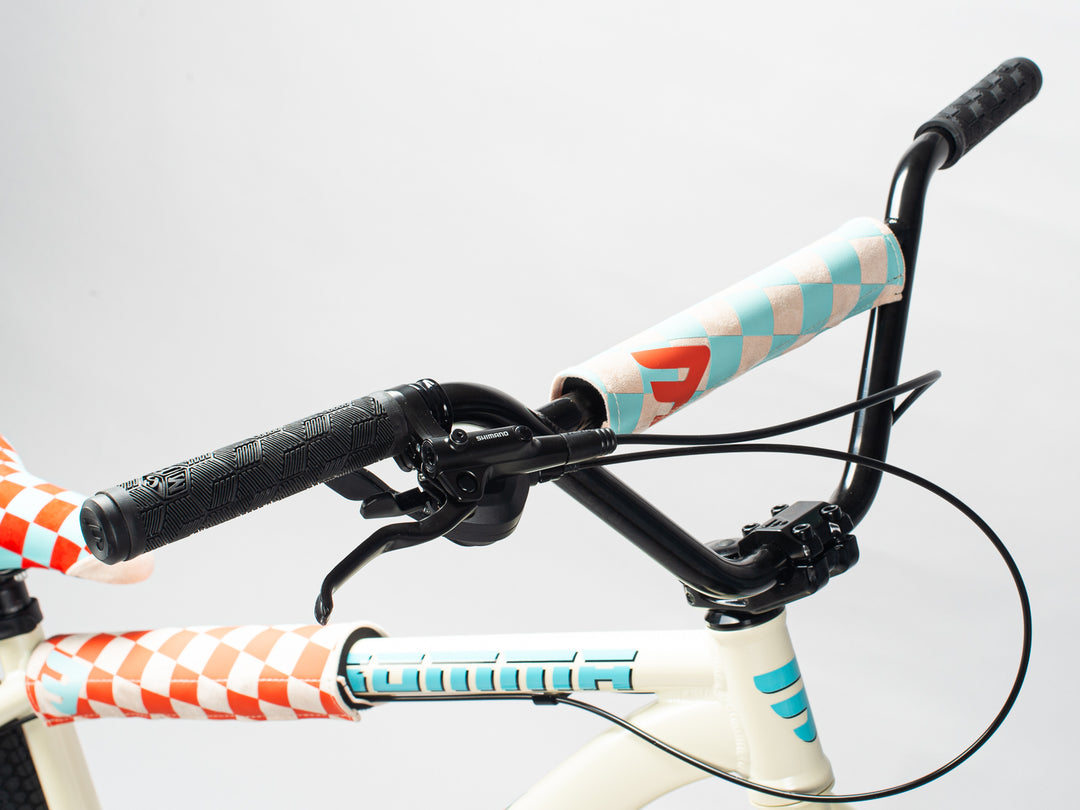 Mafia Bomma Thrust Ivory (UK)