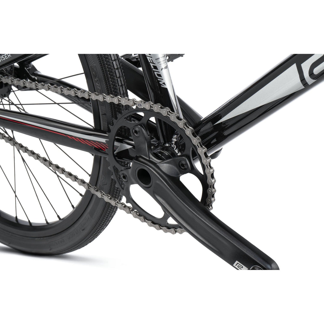 Radio Race HELIUM CRUISER 24" Complete Bike Black Red