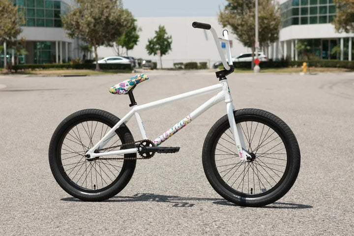 Sunday Forecaster Aaron Ross Signature White