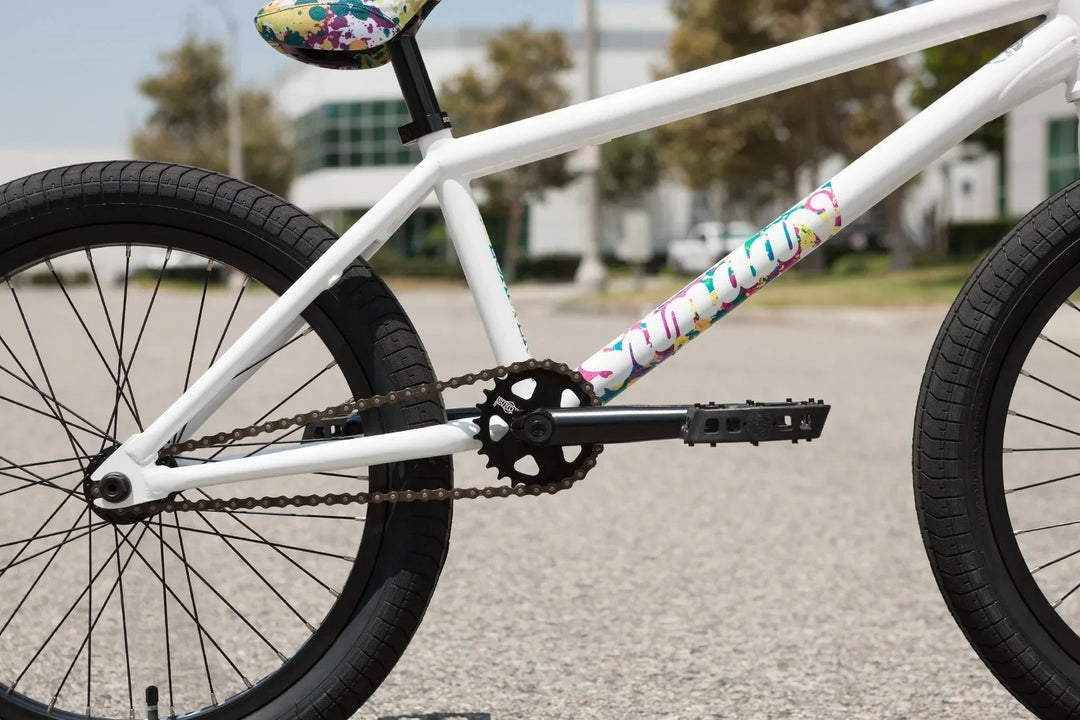 Sunday Forecaster Aaron Ross Signature White