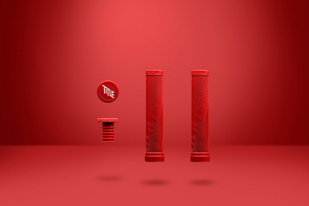 Title MTB FORM Red Grips