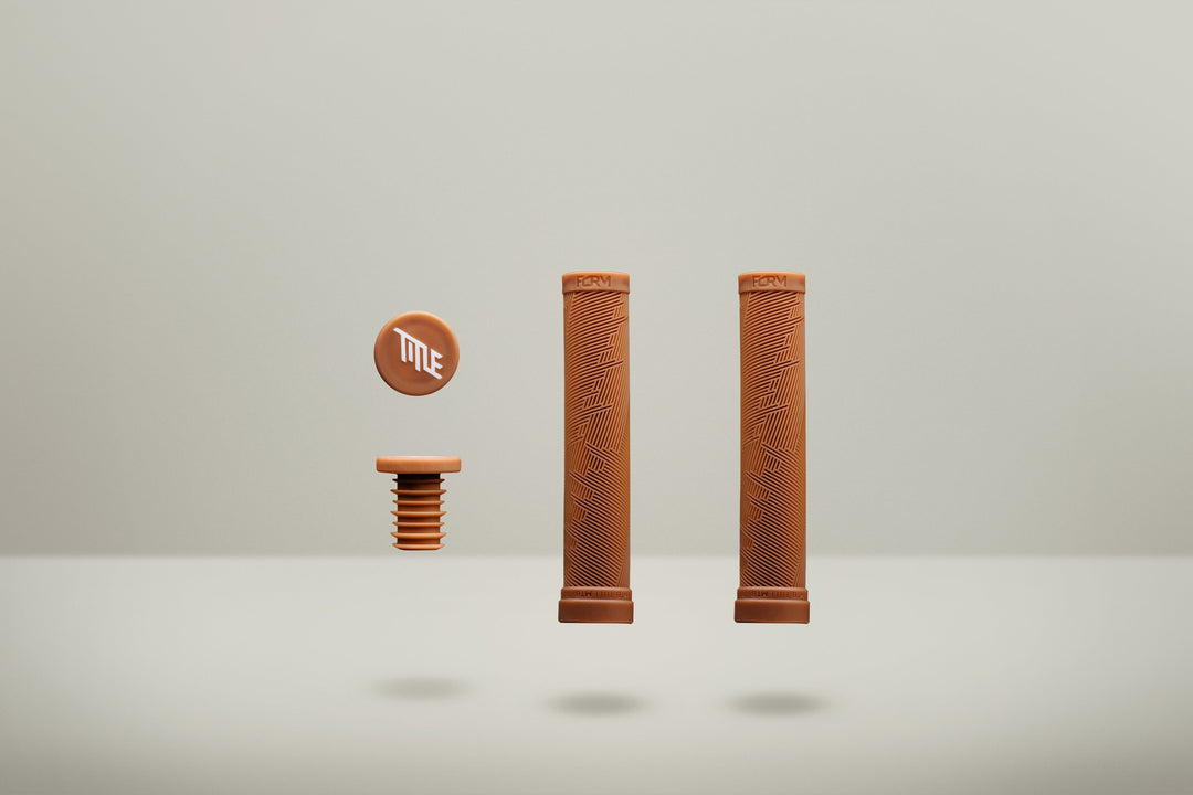 Title MTB FORM Gum Grips