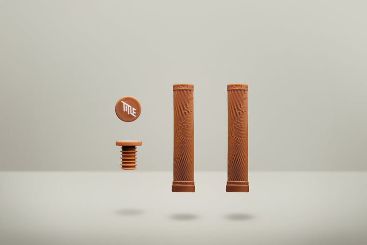 Title MTB FORM Gum Grips
