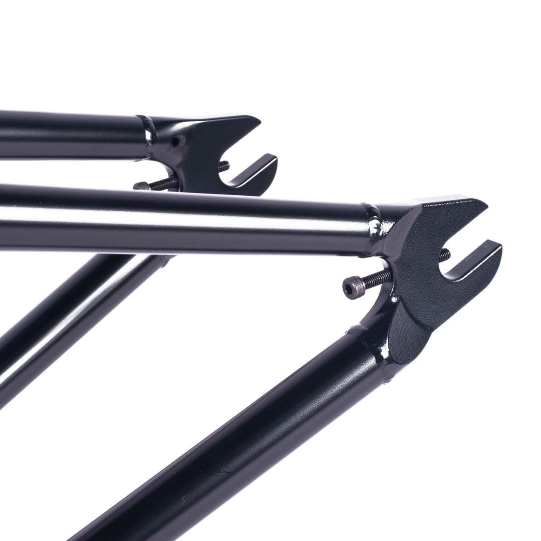 Cult Biggie Frame Devon Smillie Signature Black