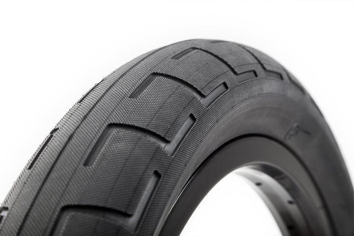 BSD Donnastreet Tyre