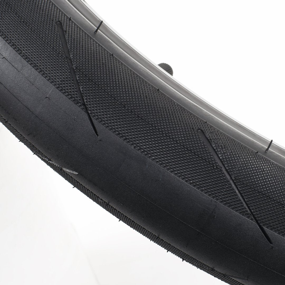 Cult Fast And Loose Pool Tyre 20" Black 2.40"
