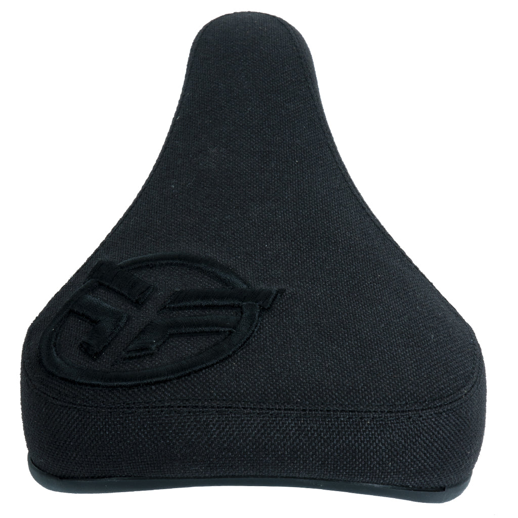 Federal Slim Steath Logo Seat Black / Raised Black Embroidery