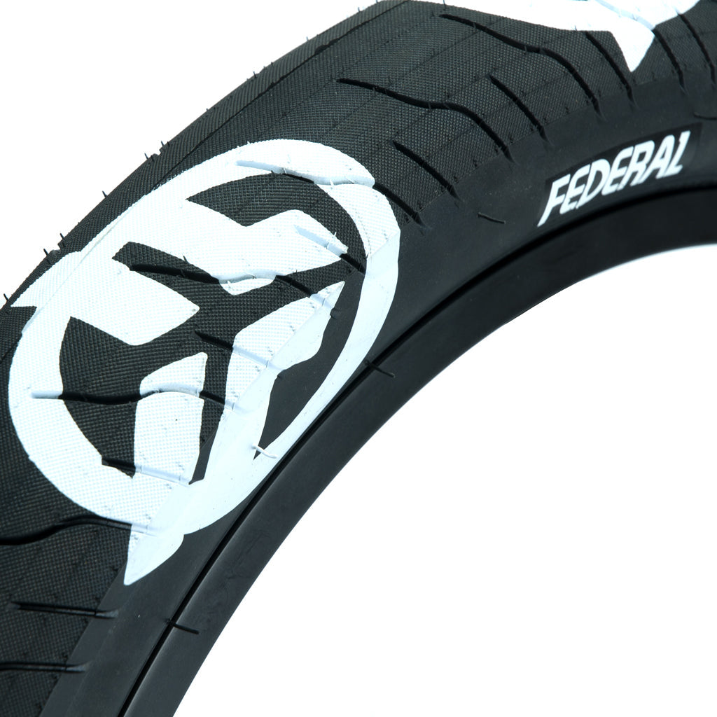 Federal Command LP Tyre 20" Black / White Logos 2.40"