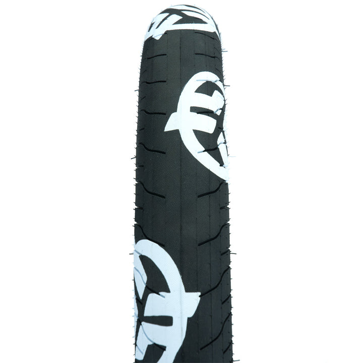 Federal Command LP Tyre 20" Black / White Logos 2.40"