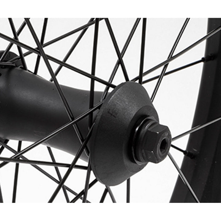 Fiend Cab flangeless front wheel Black 10mm 3/8"