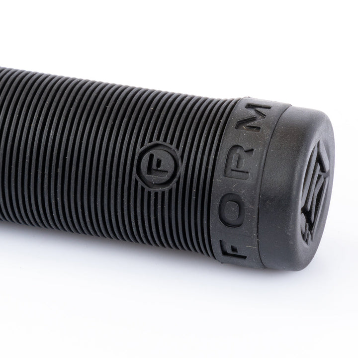Kink Form Flangeless Grips - Black | BMX