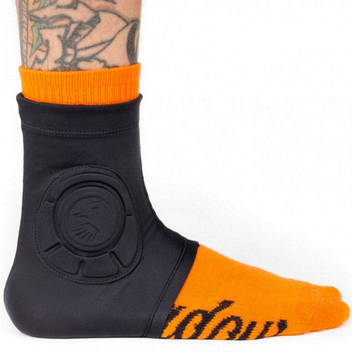 Shadow Invisa Lite Ankle guards Black