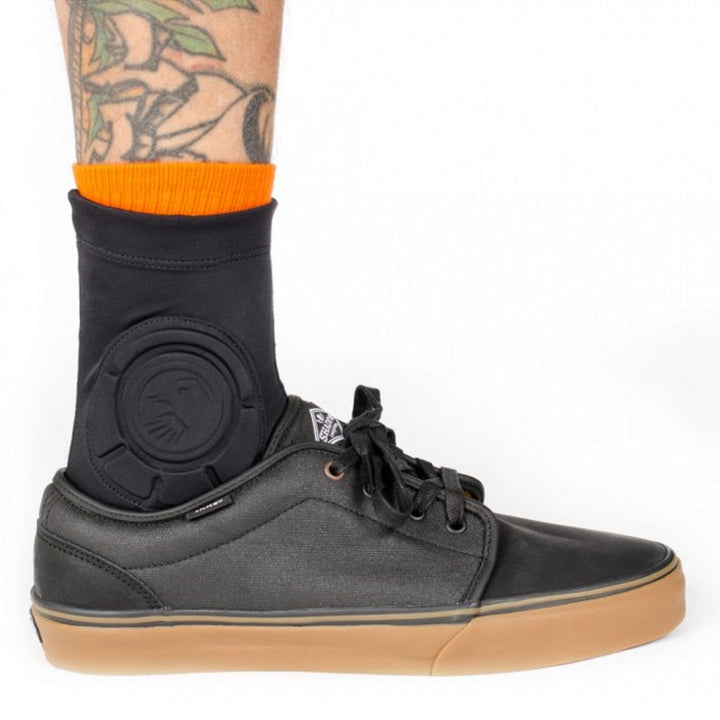 Shadow Invisa Lite Ankle guards Black