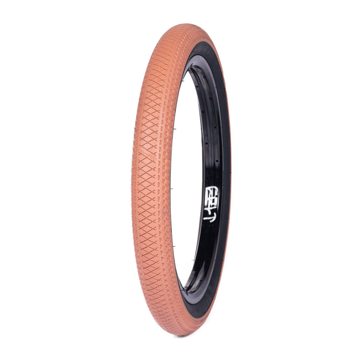 Cult Vans Wafflecup Tyre Gum / Black Sidewall 2.40"