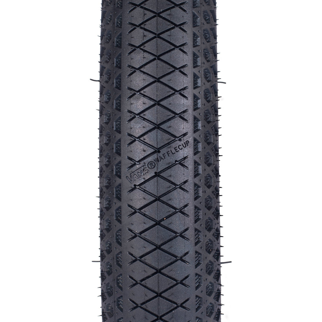 Cult Vans Wafflecup Tyre 20" Black 2.40"